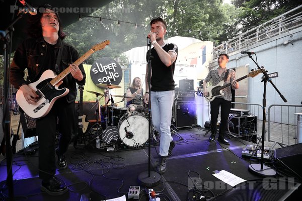 WHACKS - 2021-07-02 - PARIS - Terrasse du Trabendo - 